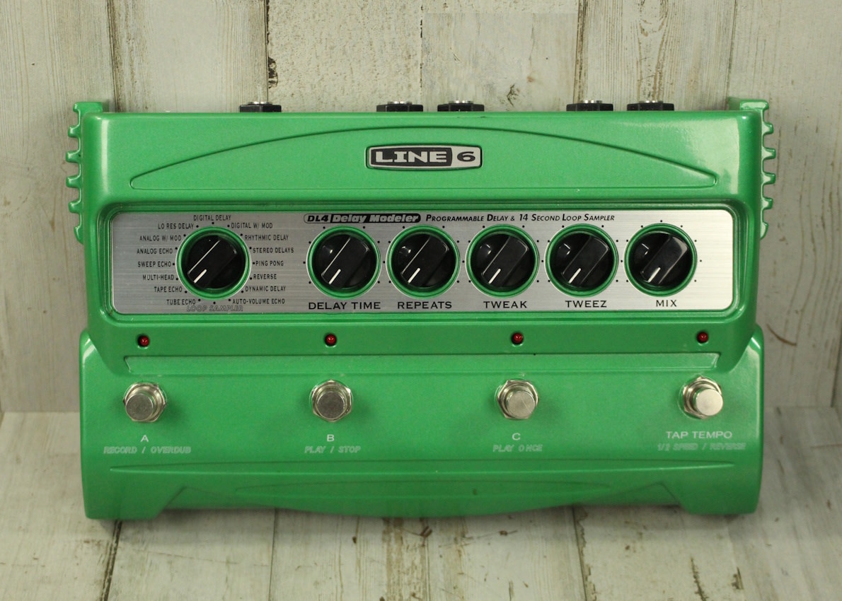 USED Line 6 DL4 Delay Modeler (040) - Mountain Music Exchange