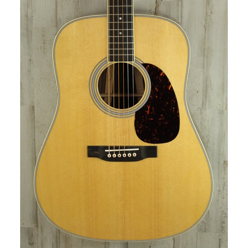 Martin NEW 2025 Martin Standard Series D-35 - Natural w/ Aging Toner (475)