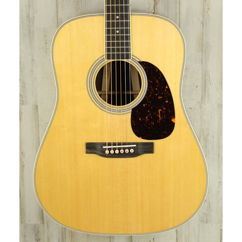 Martin NEW 2025 Martin Standard Series D-35 - Natural w/ Aging Toner (657)