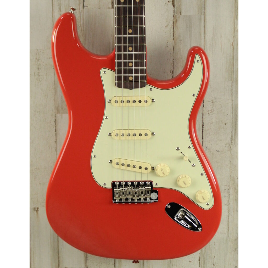 Fender DEMO Fender Limited Edition American Vintage II '61 Stratocaster - Fiesta Red (460)
