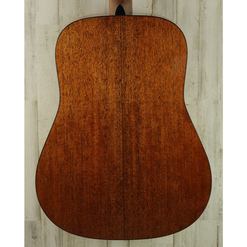 Martin NEW 2025 Martin Standard Series D-18 - Natural w/ Aging Toner (258)