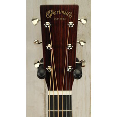 Martin NEW 2025 Martin Standard Series D-18 - Natural w/ Aging Toner (258)