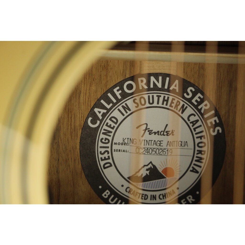 Fender DEMO Fender Limited Edition California Vintage King - Antigua (619)
