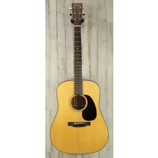 Martin NEW 2025 Martin Standard Series D-18 - Natural w/ Aging Toner (362)