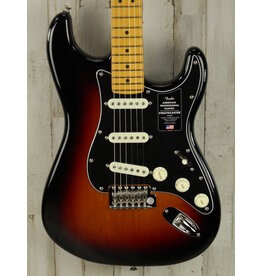 Fender DEMO Fender American Professional Classic Stratocaster - 3-Color Sunburst (275)