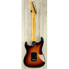 Fender DEMO Fender American Professional Classic Stratocaster - 3-Color Sunburst (275)