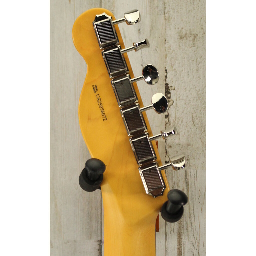 Fender DEMO Fender American Professional Classic Telecaster - 3-Color Sunburst (072)