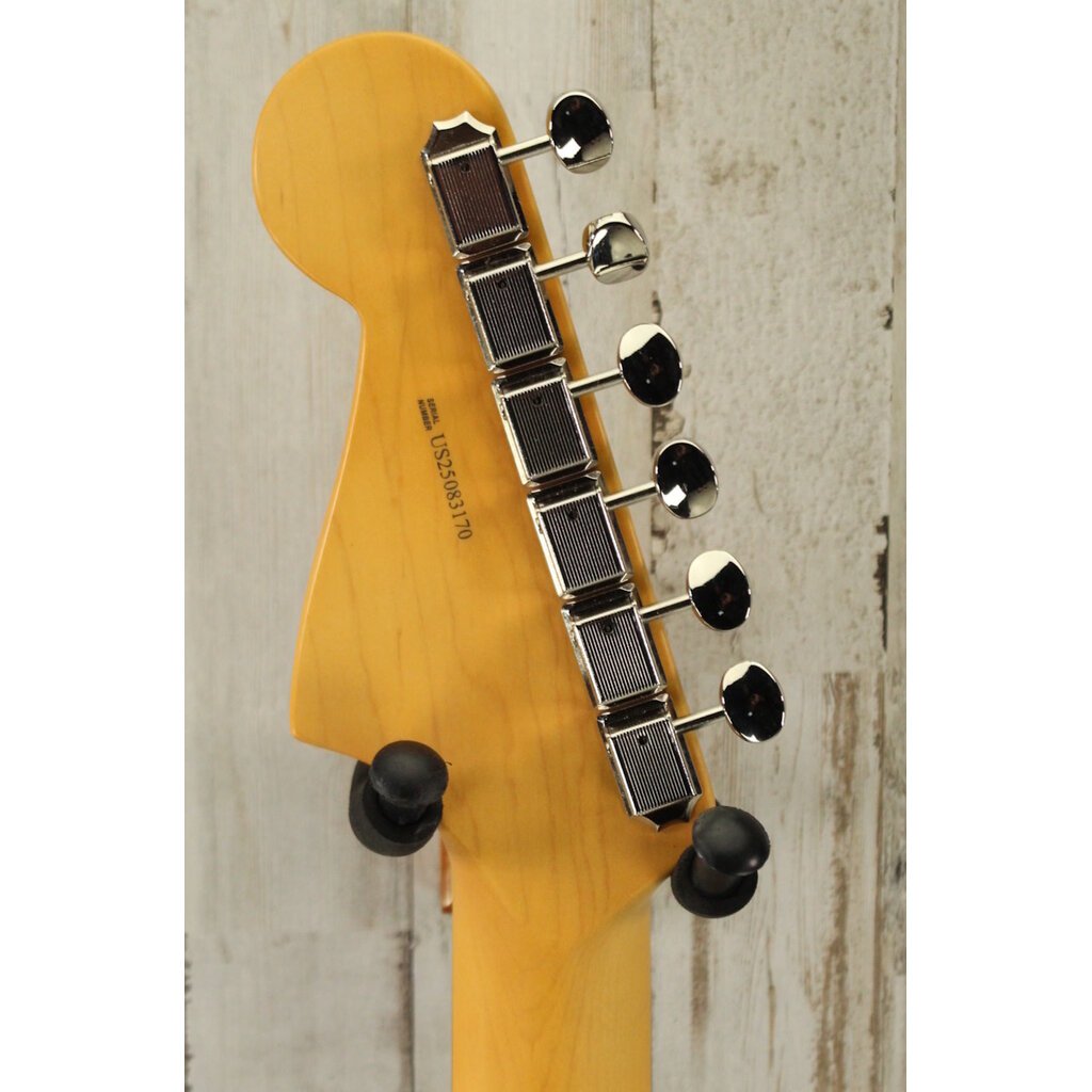 Fender DEMO Fender American Professional Classic Jazzmaster - 3-Color Sunburst (170)