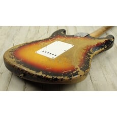 Fender NEW Fender 2025 Strat Pro Super Heavy Relic - 3-Color Sunburst (563)