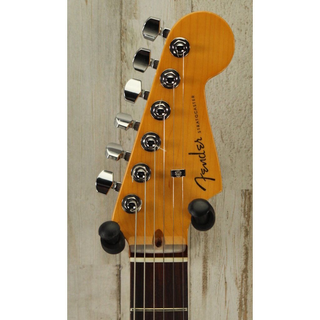 Fender USED 2022 Fender American Ultra Stratocaster (171)