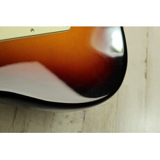 Fender USED 2022 Fender American Ultra Stratocaster (171)