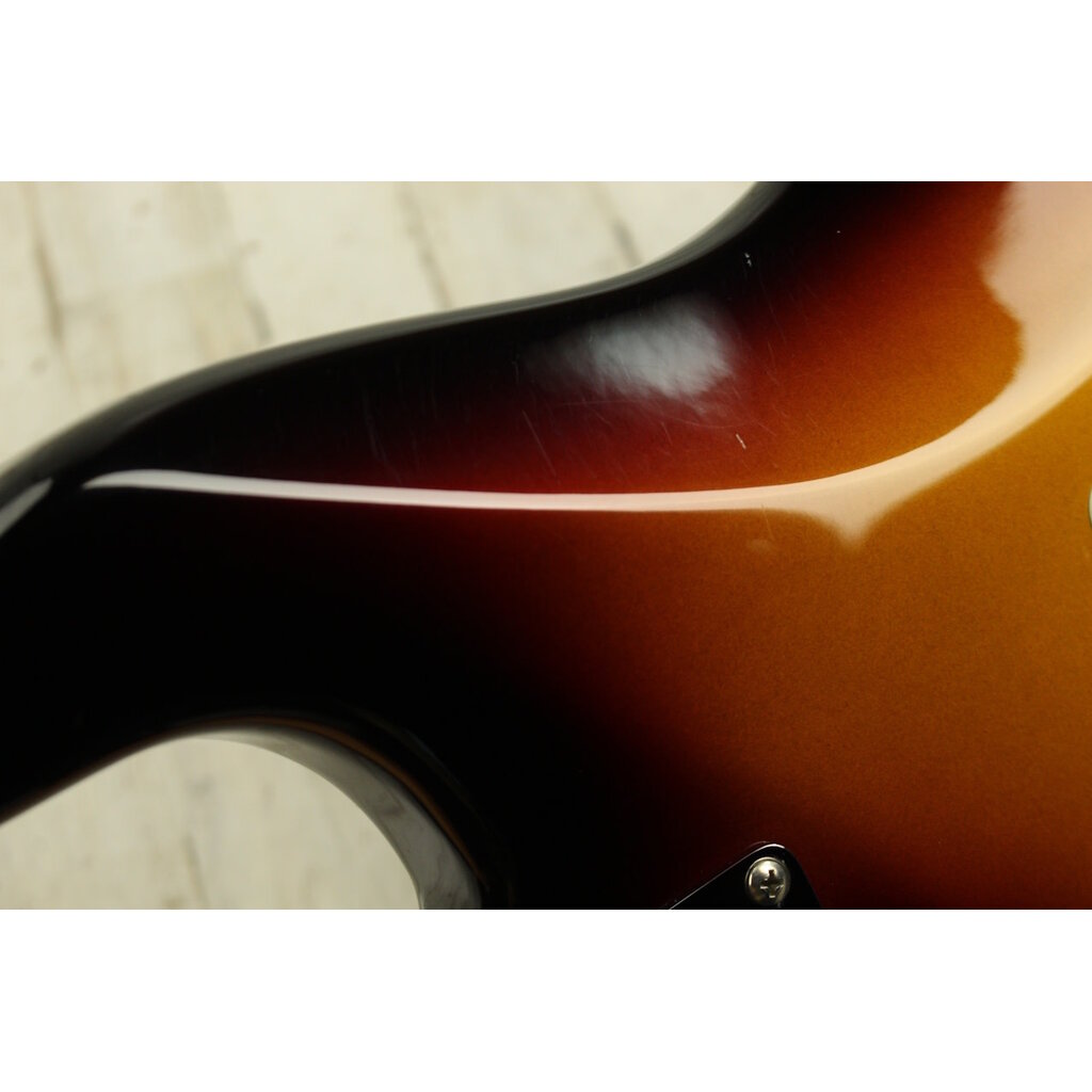 Fender USED 2022 Fender American Ultra Stratocaster (171)