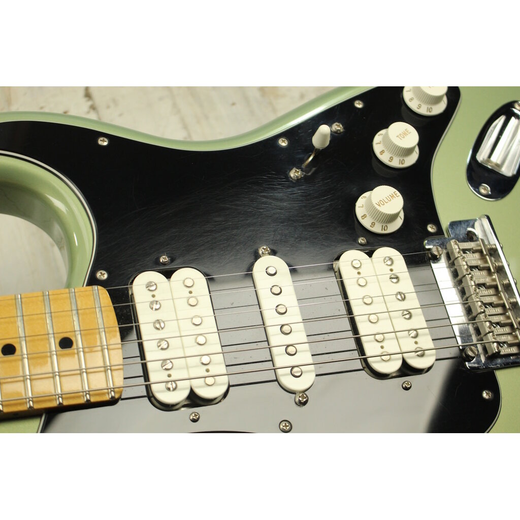 Fender USED Fender Player Stratocaster HSH (556)