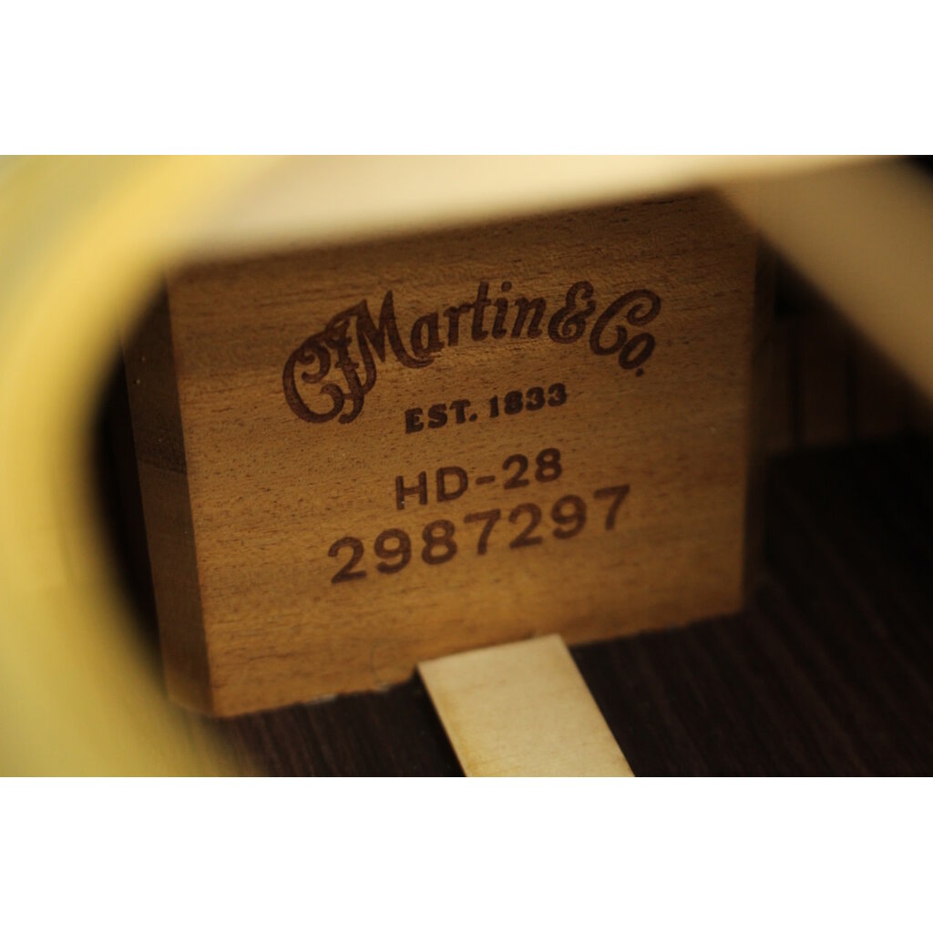 Martin NEW 2025 Martin Standard Series HD-28 - Natural w/ Aging Toner (297)