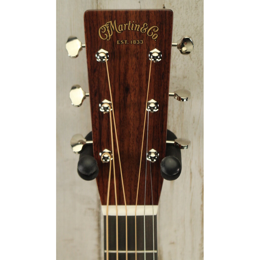 Martin NEW 2025 Martin Standard Series HD-28 - Natural w/ Aging Toner (300)