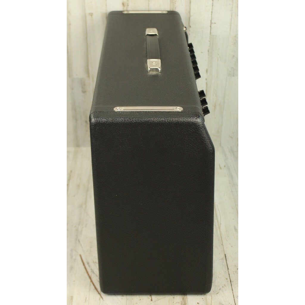 Fender USED Fender '65 Deluxe Reverb (221)