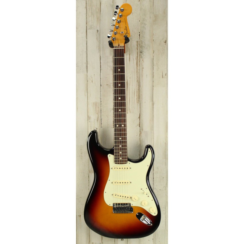 Fender USED 2022 Fender American Ultra Stratocaster (171)