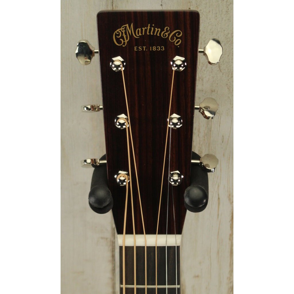 Martin NEW 2025 Martin Standard Series D-28 - Natural w/ Aging Toner (107)
