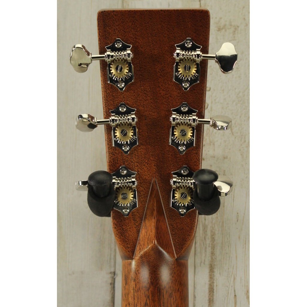 Martin NEW 2025 Martin Standard Series D-28 - Natural w/ Aging Toner (107)