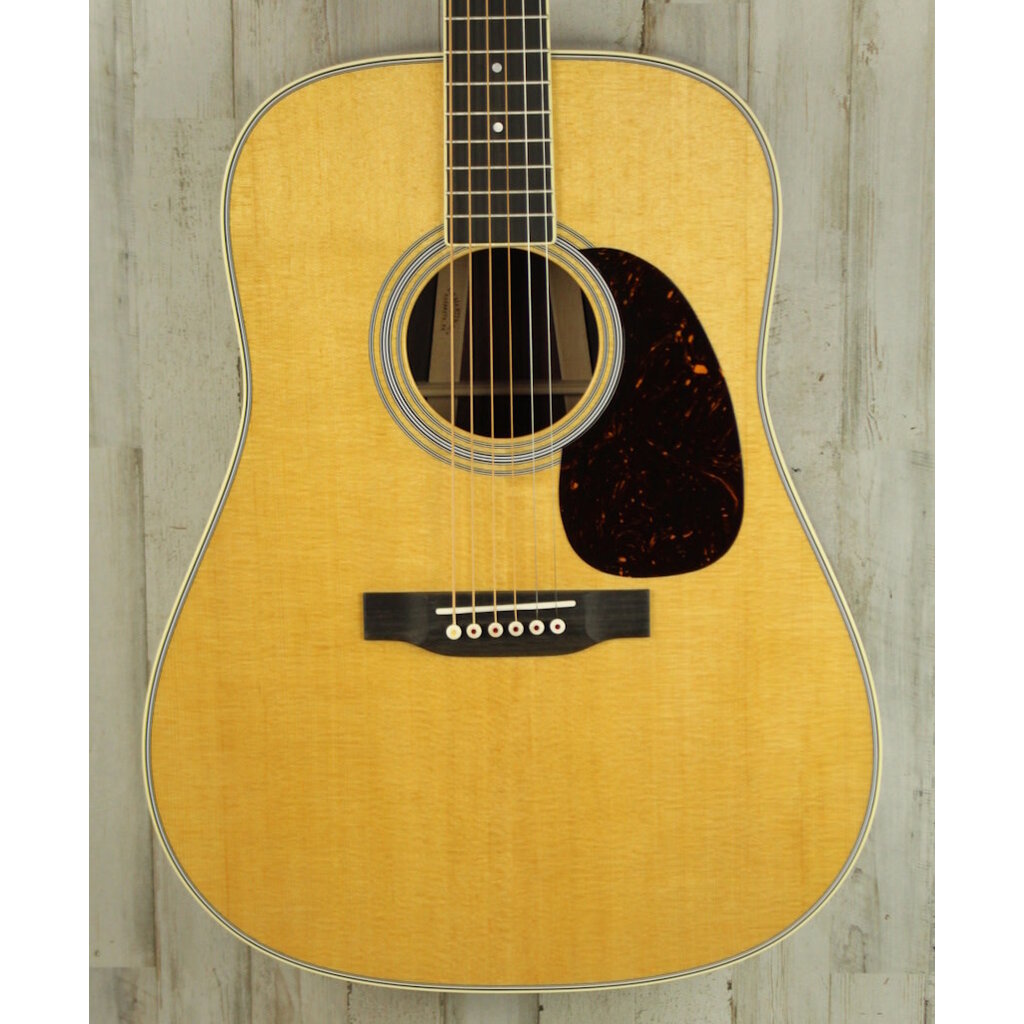 Martin NEW 2025 Martin Standard Series D-35 - Natural w/ Aging Toner (563)
