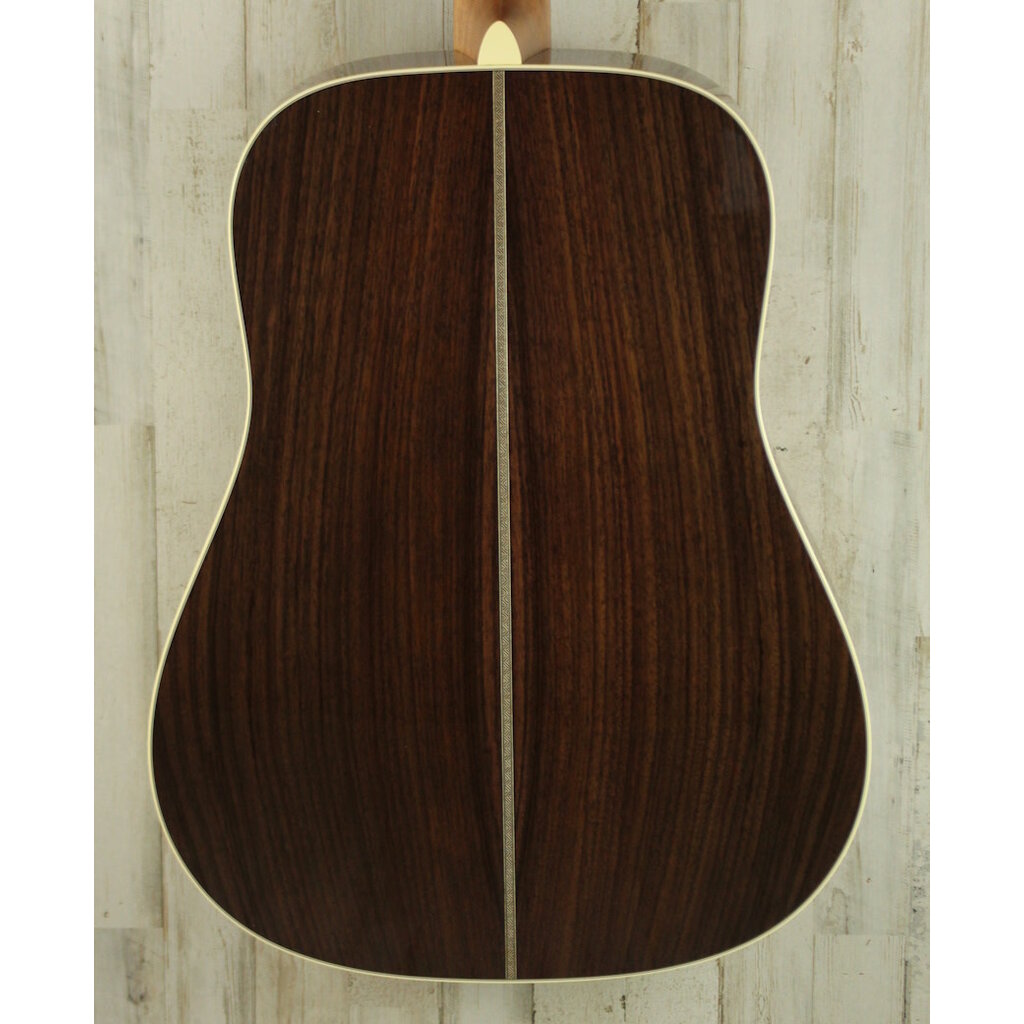 Martin NEW 2025 Martin Standard Series HD-28 - Natural w/ Aging Toner (100)