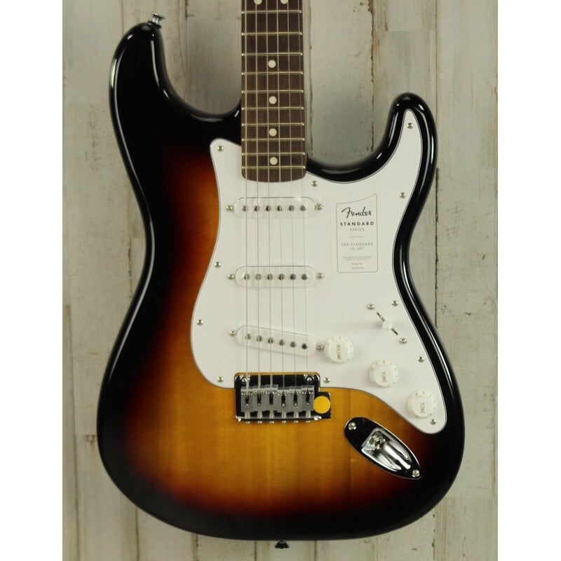 Fender DEMO Fender Standard Stratocaster - 3-Color Sunburst  (489)