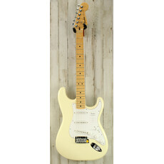 Fender DEMO Fender Standard Stratocaster - Olympic White (634)
