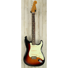 Fender DEMO Fender Robert Cray Stratocaster - 3-Color Sunburst (051)