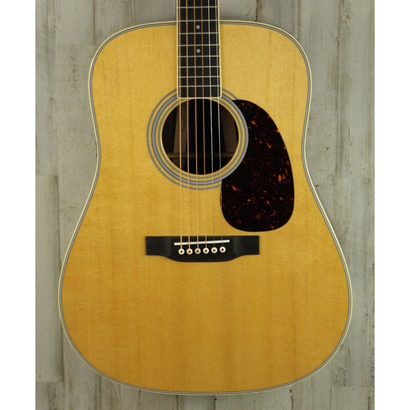 Martin NEW 2025 Martin Standard Series D-35 - Natural w/ Aging Toner (156)