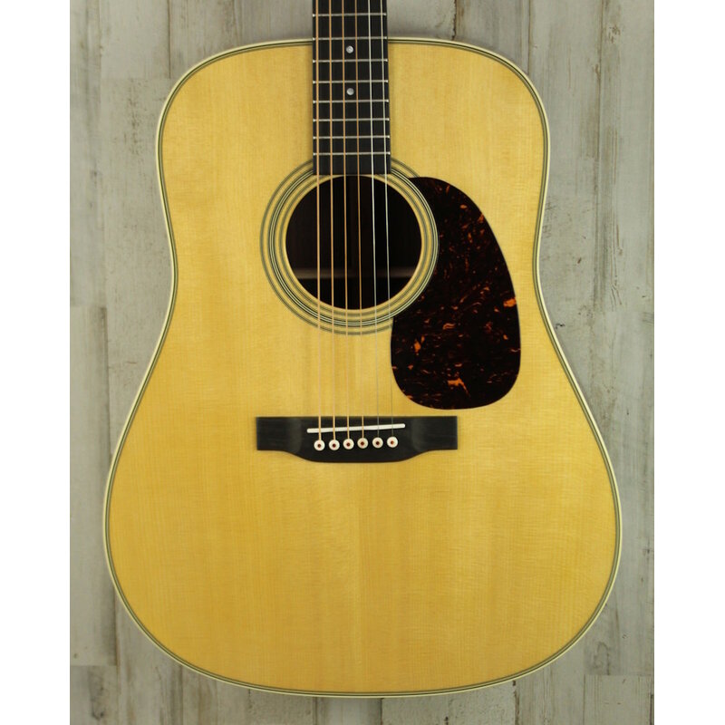 Martin NEW 2025 Martin Standard Series D-28 - Natural w/ Aging Toner (145)