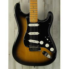 Fender USED 2005 Fender American Deluxe Stratocaster V-Neck (005)