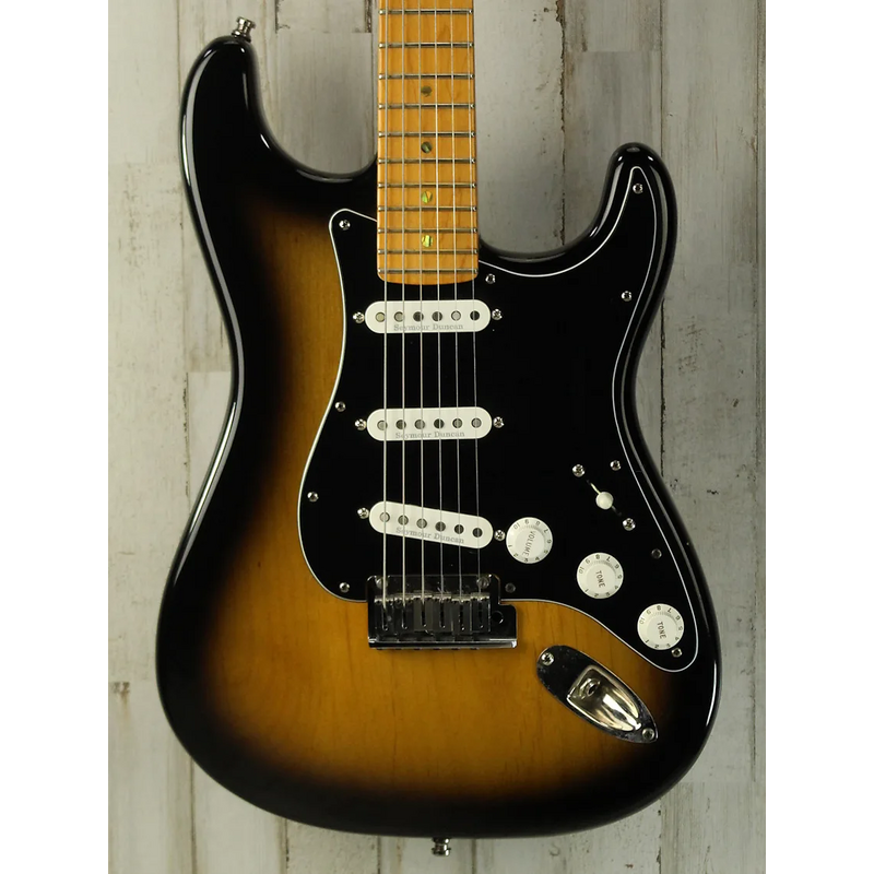 Fender USED 2005 Fender American Deluxe Stratocaster V-Neck (005)