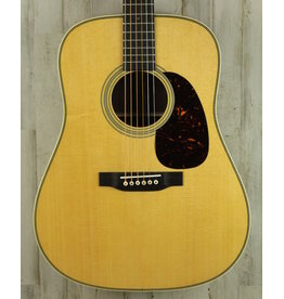 Martin NEW 2025 Martin Standard Series HD-28 - Natural w/ Aging Toner (099)