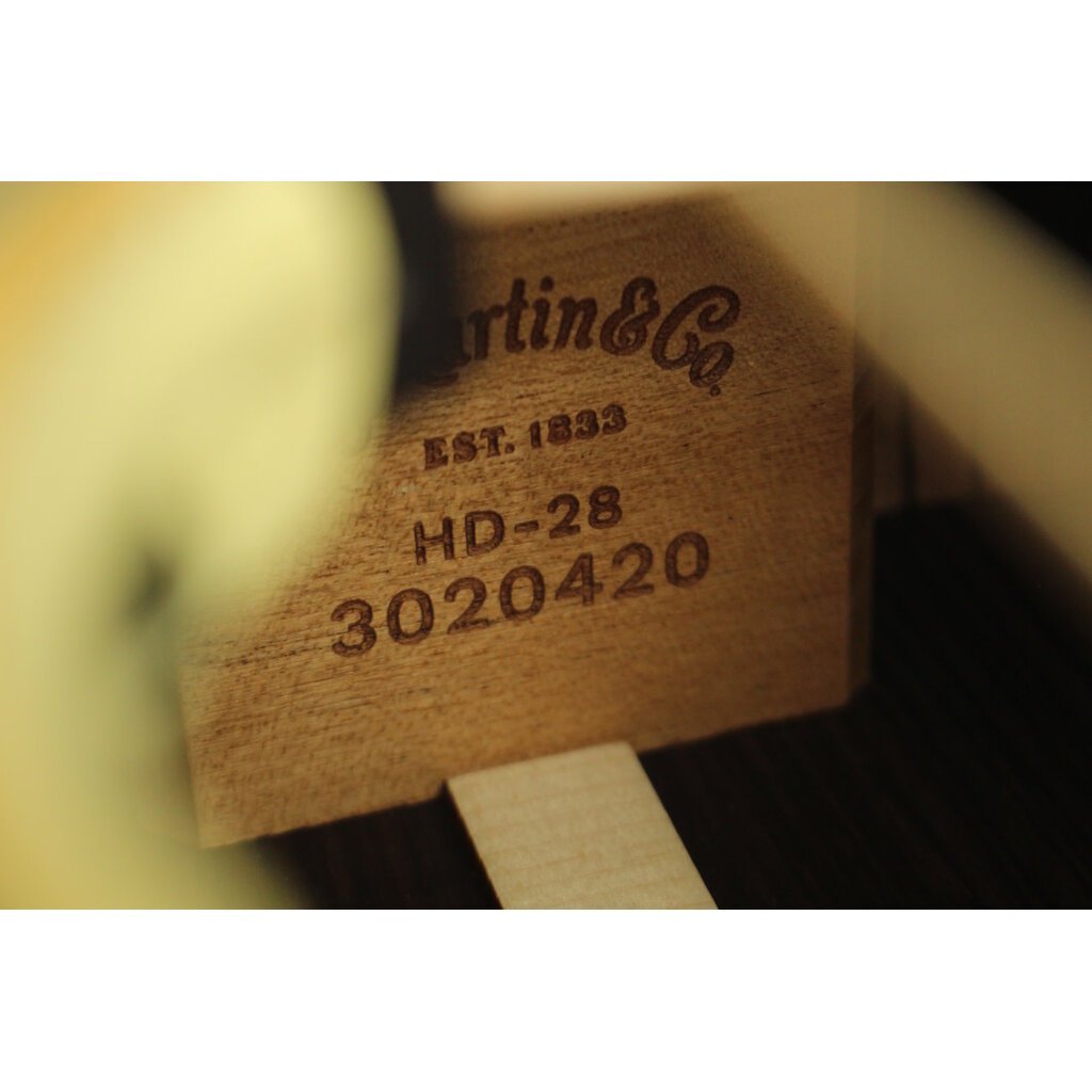 Martin NEW 2025 Martin Standard Series HD-28E - Natural w/ Aging Toner (420)