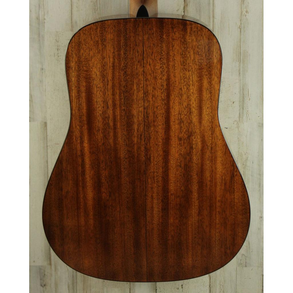 Martin NEW 2025 Martin Standard Series D-18 - Natural w/ Aging Toner (038)