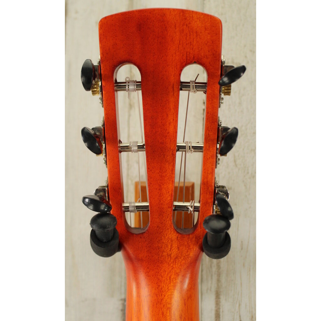 Gretsch DEMO Gretsch G9126 Guitar-Ukulele - Honey Mahogany Stain (135)