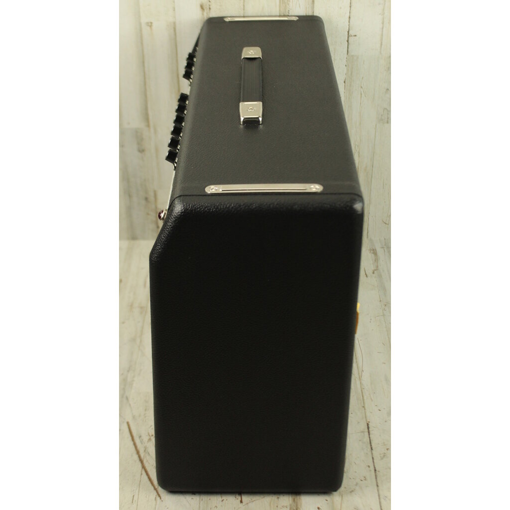 Fender DEMO Fender '65 Deluxe Reverb (137)