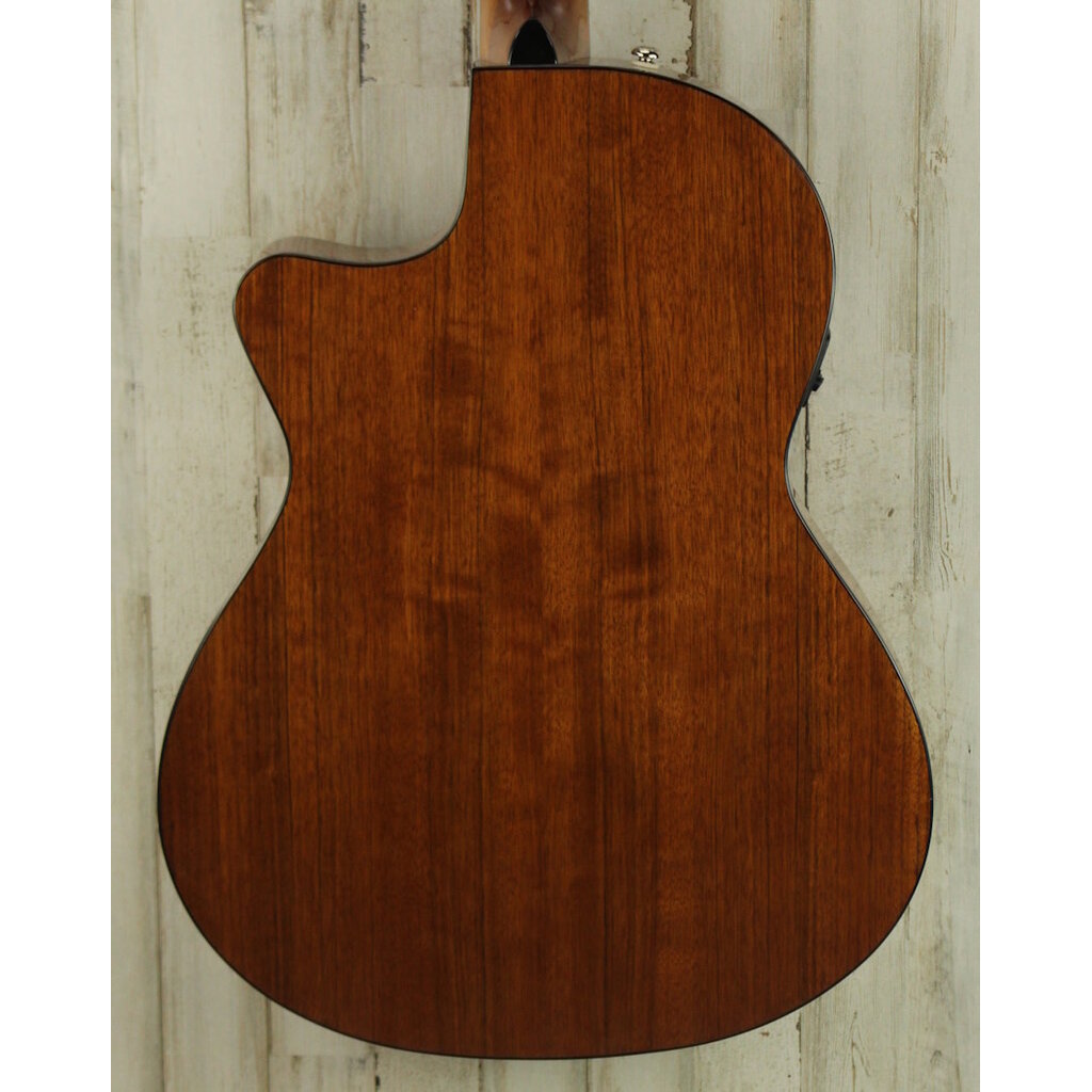 Fender DEMO Fender CN-140SCE Nylon Thinline - Natural w/Case (536)