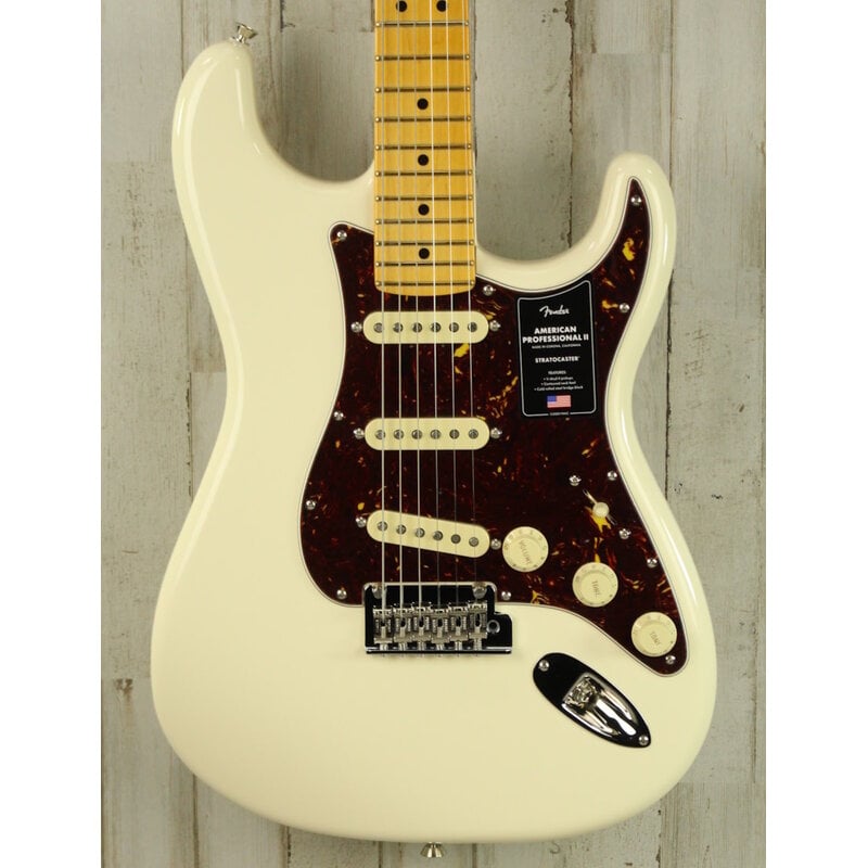 Fender DEMO Fender American Professional II Stratocaster - Olympic White (011)