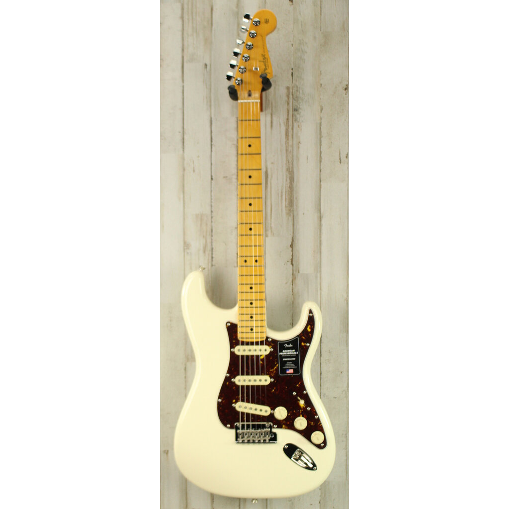 Fender DEMO Fender American Professional II Stratocaster - Olympic White (011)
