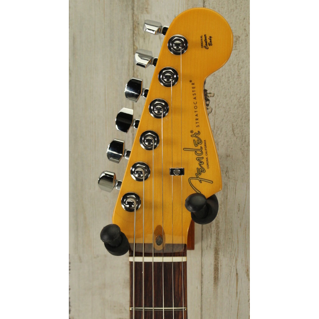 Fender DEMO Fender American Professional II Stratocaster - 3-Color Sunburst (037)