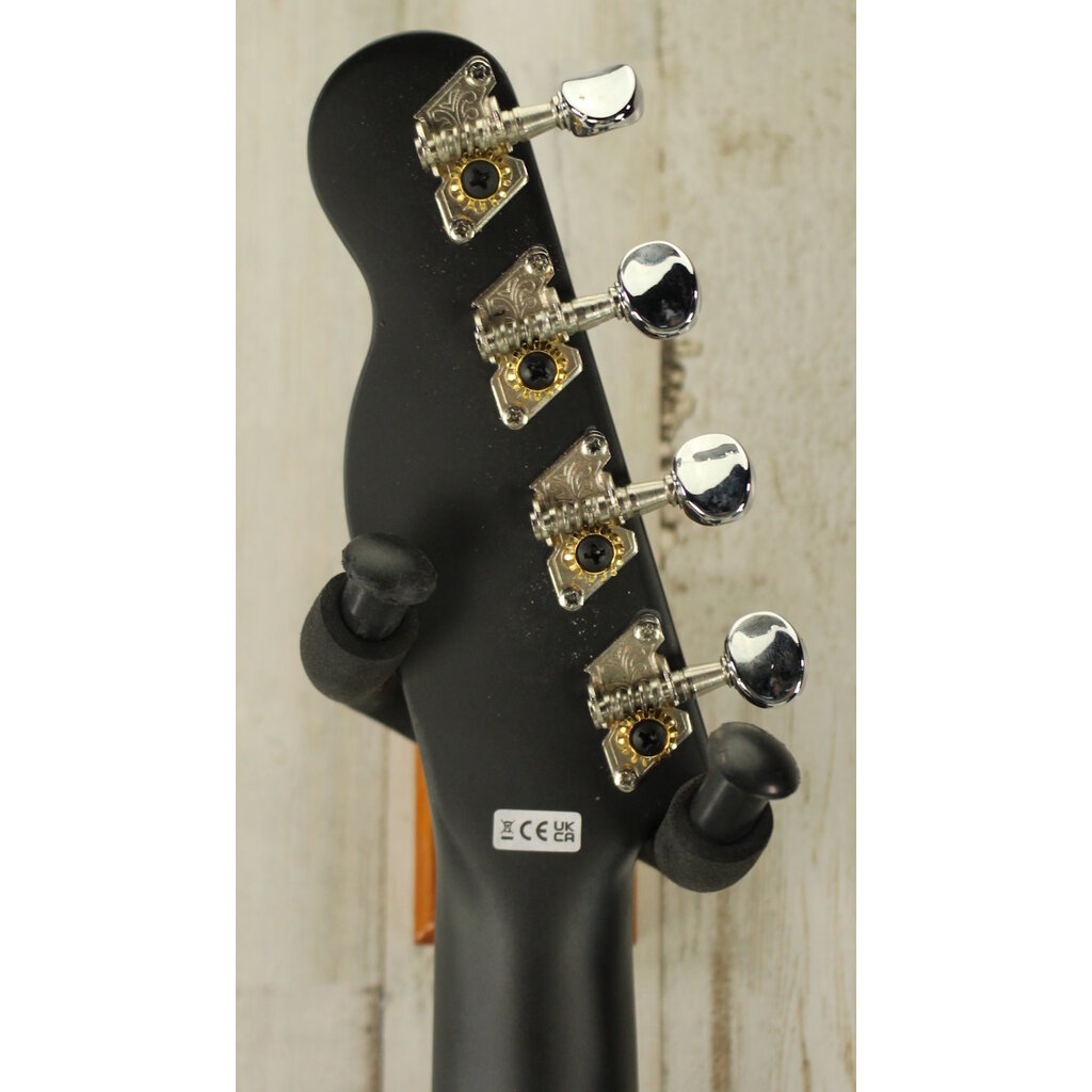 Fender DEMO Fender Venice Soprano Ukulele - Black (899)