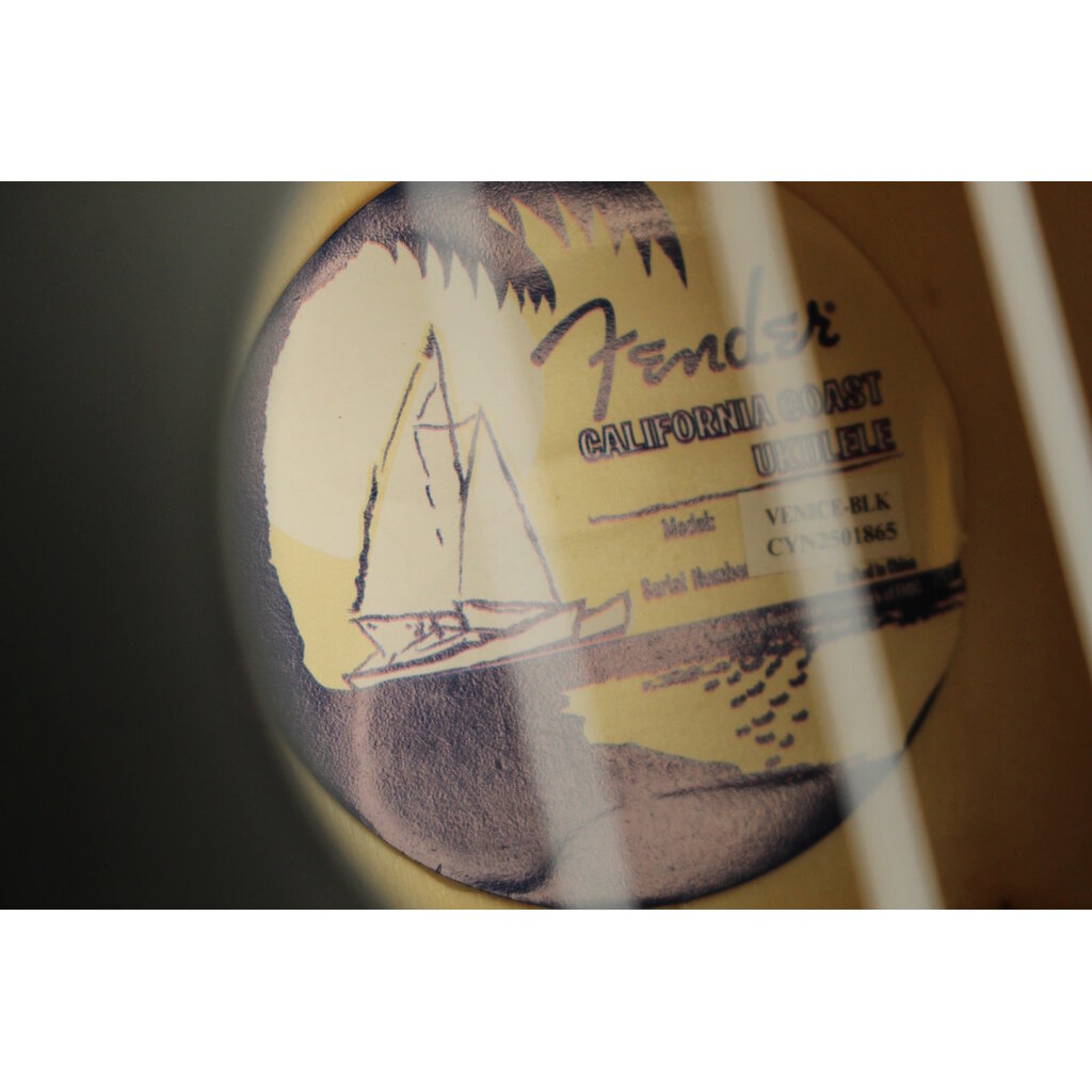 Fender DEMO Fender Venice Soprano Ukulele - Black (865)