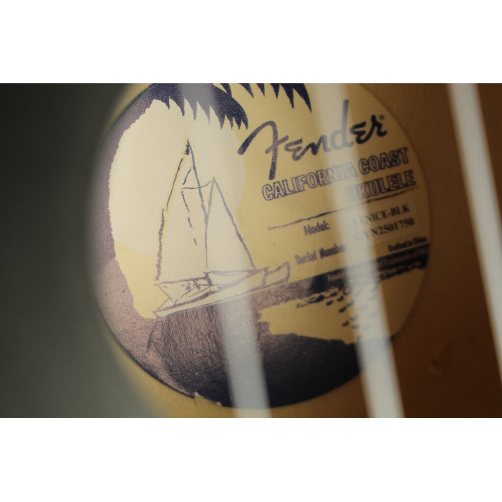 Fender DEMO Fender Venice Soprano Ukulele - Black (750)