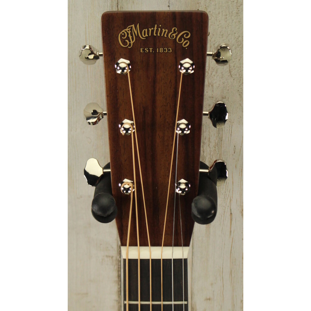 Martin NEW Martin Standard Series HD-28 - Natural w/ Aging Toner (332)