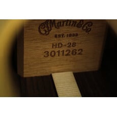 Martin NEW Martin Standard Series HD-28 - Natural w/ Aging Toner (262)