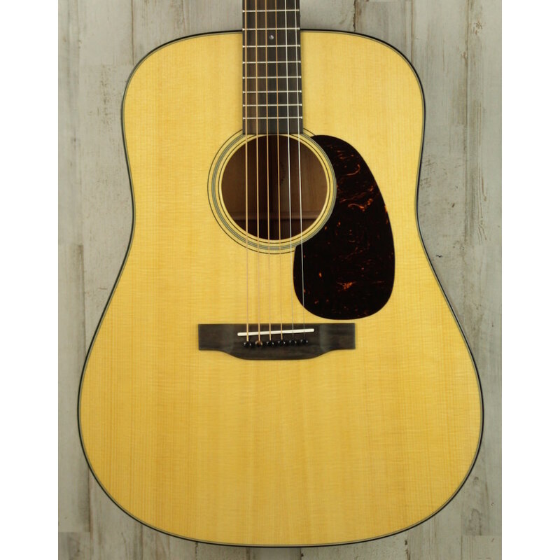 Martin NEW Martin Standard Series D-18 - Natural w/ Aging Toner (034)