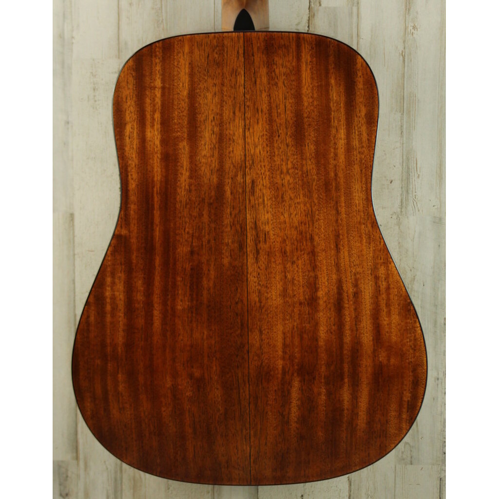 Martin NEW Martin Standard Series D-18 - Natural w/ Aging Toner (034)