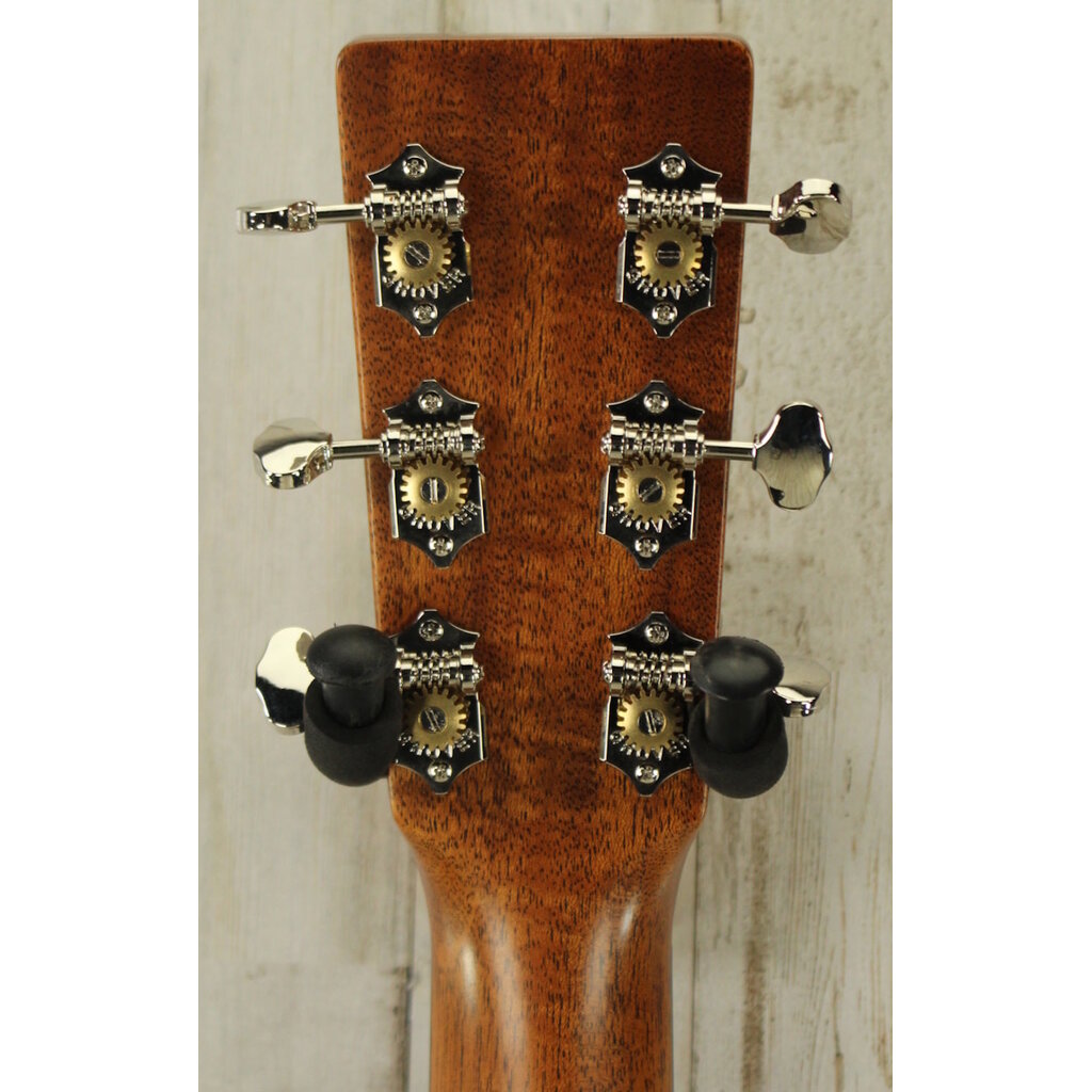 Martin NEW Martin Standard Series D-18 - Natural w/ Aging Toner (034)