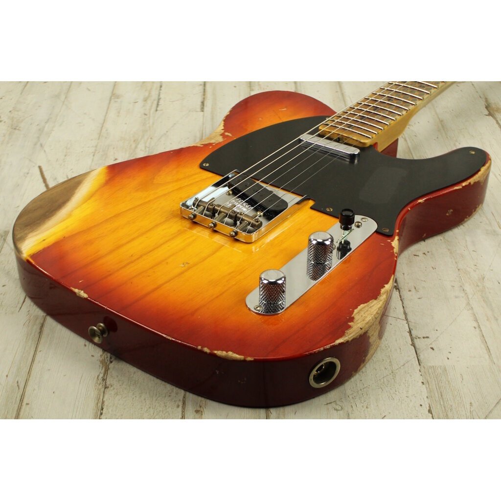 Fender DEMO Fender Custom Shop  1951 Nocaster Heavy Relic - Aged Cherry Sunburst (667)